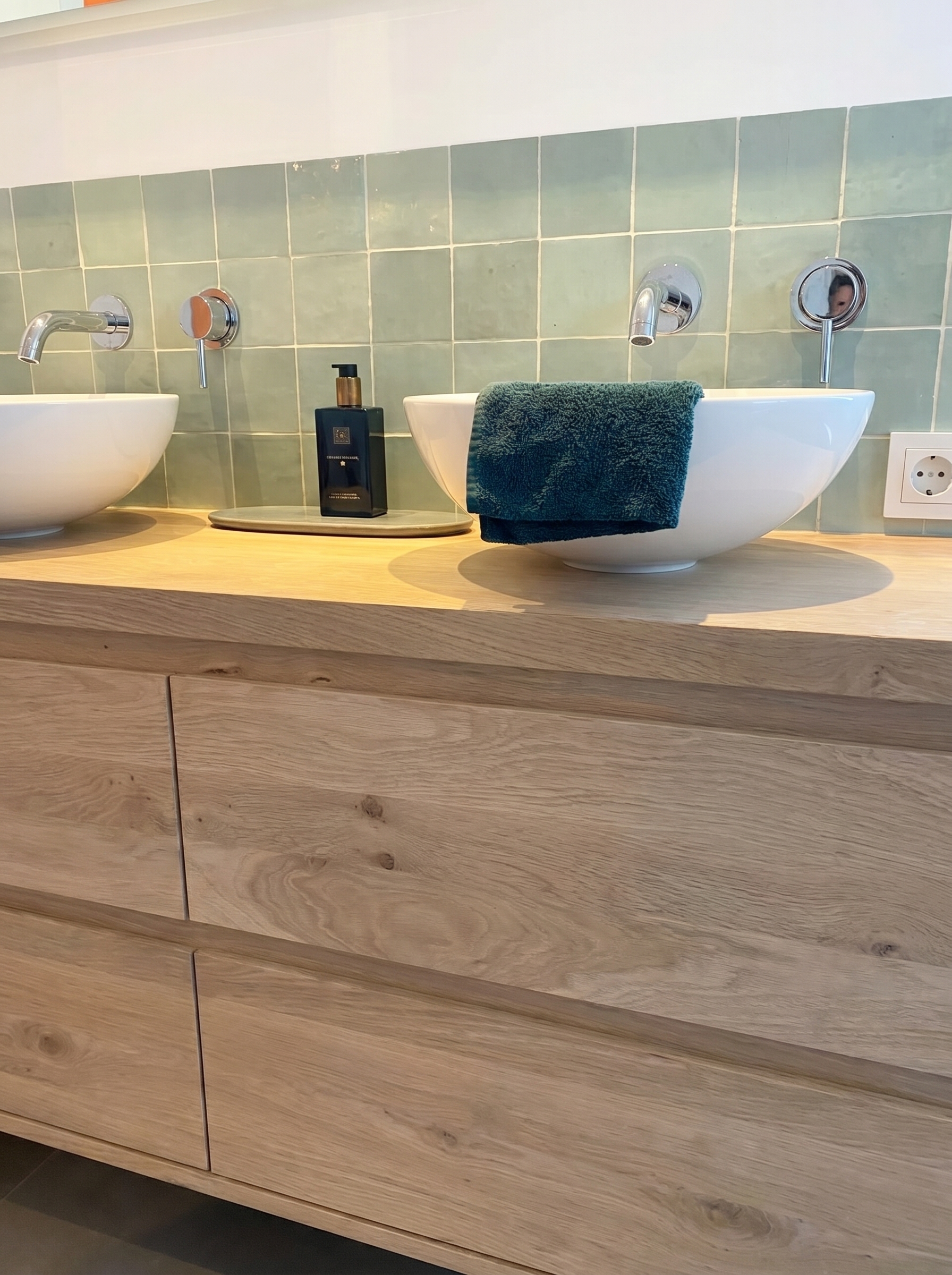 Eiken wastafelmeubel met 4 lades en 4 cm topblad | Amsterdam - Afbeelding 3